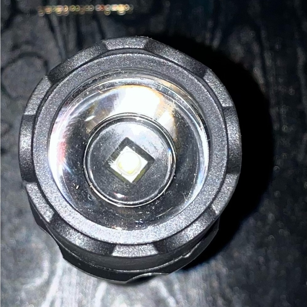 Coast Handheld Flashlight LED - Picture 2 of 5